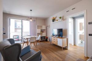 Appartamento di 61 m² con 2 locali e box auto a Mi