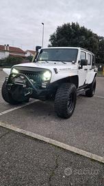 jeep rubicon preparato e omologato 