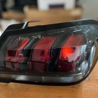 FANALE POSTERIORE PEUGEOT 208 DX 2024