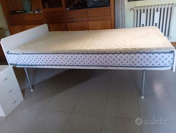 Letto a una piazza e mezza