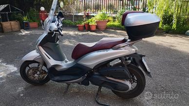 Piaggio Beverly 350