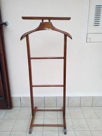 SERVO MUTO APPENDIABITI DA CAMERA