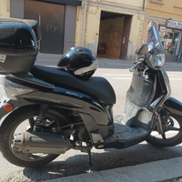 Kymco People S 200 i