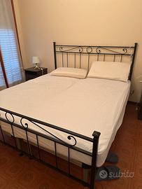 Letto matrimoniale in ferro