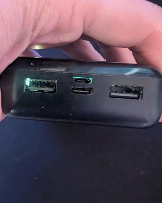 Power Bank 20000mAh: Carica Sempre e Ovunque!