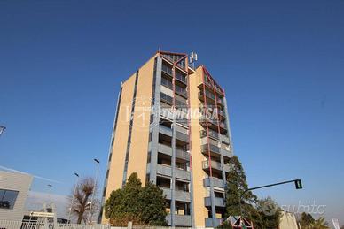 BILOCALE CON TERRAZZO E POSTO AUTO-TERMOAUTONOMO