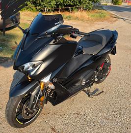 Yamaha TMAX 530 SX cupolino sport
