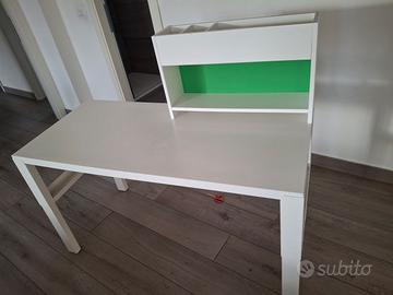 scrivania ikea bambino 