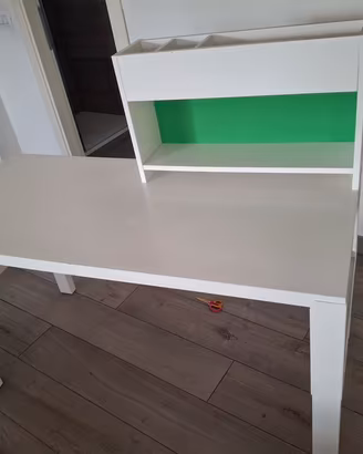 scrivania ikea bambino 