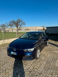 Volkswagen Golf 8