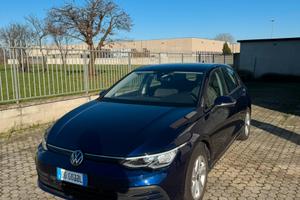 Volkswagen Golf 8