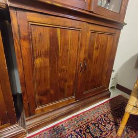 Credenza a due ante in legno stile arte povera 