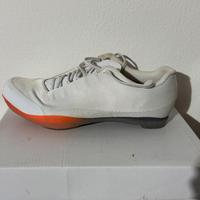 scarpe gravel modello Beat fizik