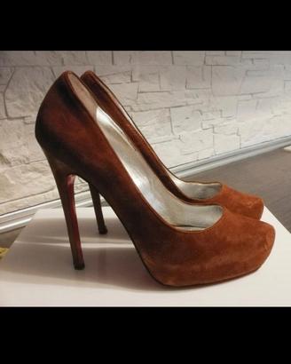 Décolleté camoscio colore cuoio 