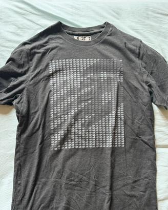 T shirt New Balance taglia M