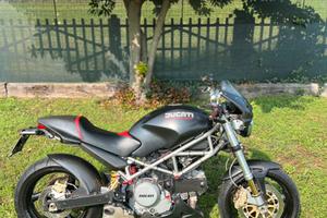 Ducati Monster 2005