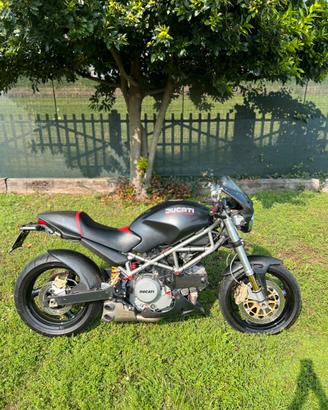 Ducati Monster 2005