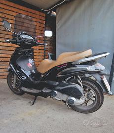 BEVERLY INCIDENTATO CON MOTORE IN BUONE CONDIZIONI