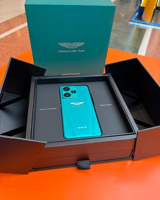Realme GT 7 ARAMCO Aston Martin Edition