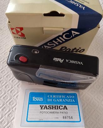 YASHICA PATIO fotocamera compatta