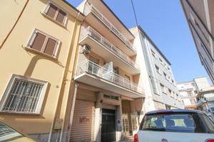 3 LOCALI A SAN BENEDETTO DEL TRONTO