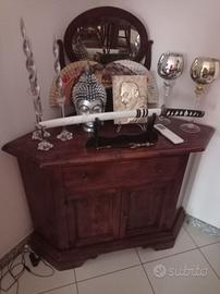 Mobili in arte povera e antiquariato