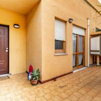 Quadrivano con cortile e posto auto