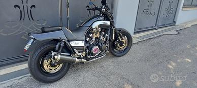 Yamaha Vmax 1200