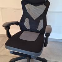 Sedia Ufficio/Gaming regolabile con poggiapiedi