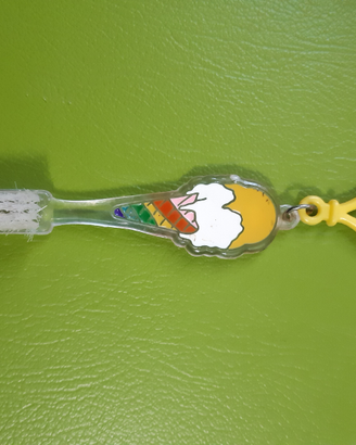 Portachiavi anni '80/'90 con spazzolino