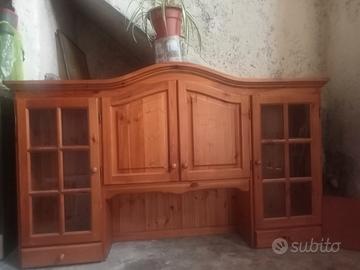 Credenza  con etrinette