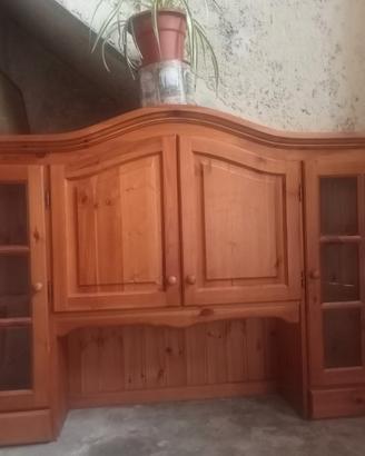 Credenza  con etrinette