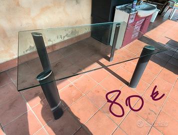 Tavolino in vetro