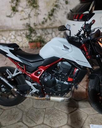 Honda Hornet 750 CB750 MY25