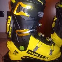 Scarponi scialpinismo Scott superguide carbon