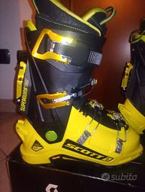 Scarponi scialpinismo Scott superguide carbon