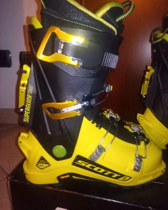 Scarponi scialpinismo Scott superguide carbon