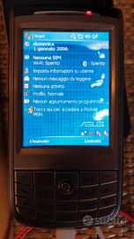 Smartphone vintage ASUS P525 perfette condizioni