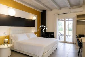 GFP - AFFITTACAMERE DI CHARME ENTROTERRA LAGO