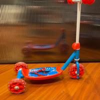 Monopattino Spiderman