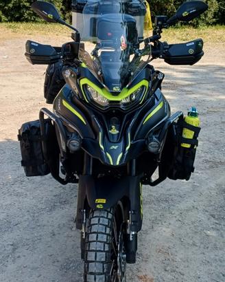 Moto TRK 702X Benelli 