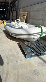 Avon 320 jet rib