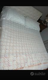 Copriletto matrimoniale fatto a mano