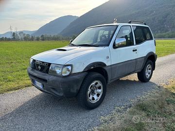NISSAN TERRANO 2.7 Tdi AUTOCARRO GANCIO TRAINO