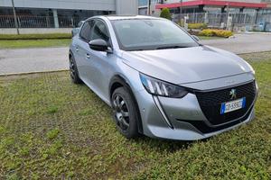 peugeot 208 gt elettrica