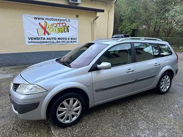 Renault Megane Mégane 1.6 16V Grandtour Luxe