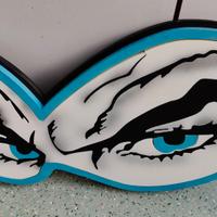 Diabolik insegna in polistirolo