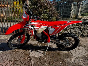 Beta X-Pro 350 2024 – 16 ORE REALI, PARI AL NUOVO