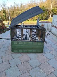 Rimorchio per trasporto animali uso sportivo