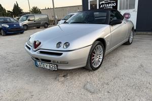 Alfa Romeo GTV Spider 2.0i 16V Twin Spark cat L